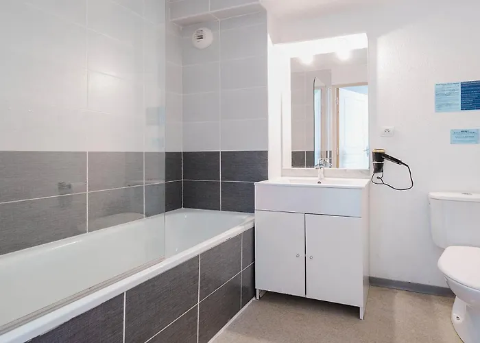 Saint Clair A N102 St2 * Agde